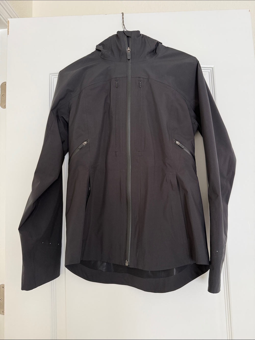 Lululemon Women’s Break a Trail Jacket Black Size 4